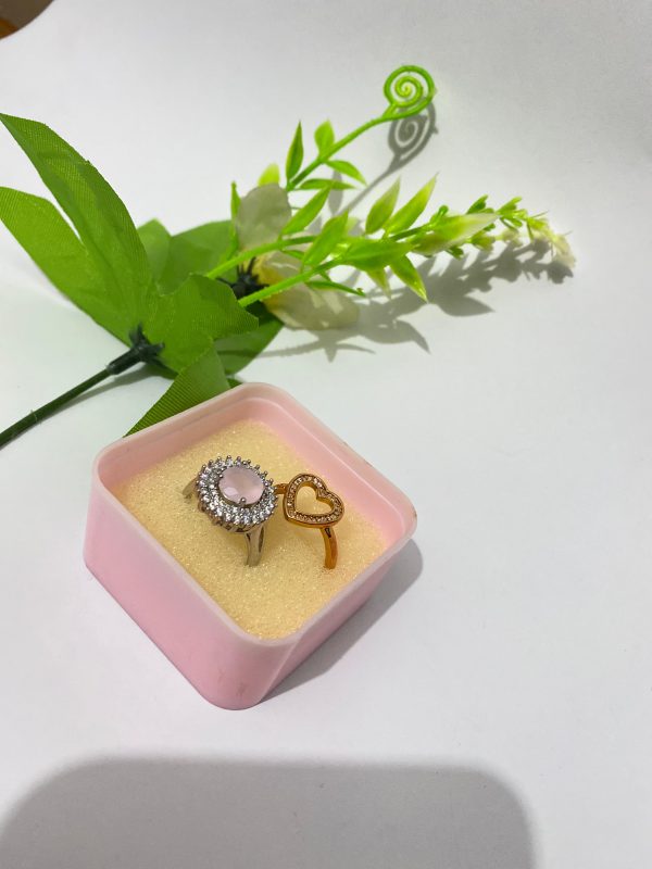 Heart-Shaped Pink Stone Ring: Simple and Stunning!